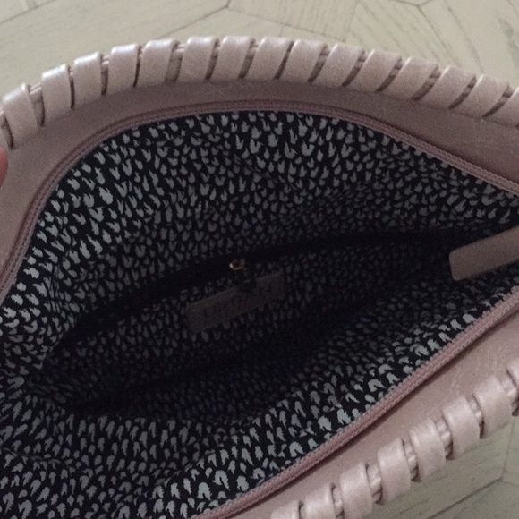 Urban Expressions Weaved Clutch - Picture 5 of 6